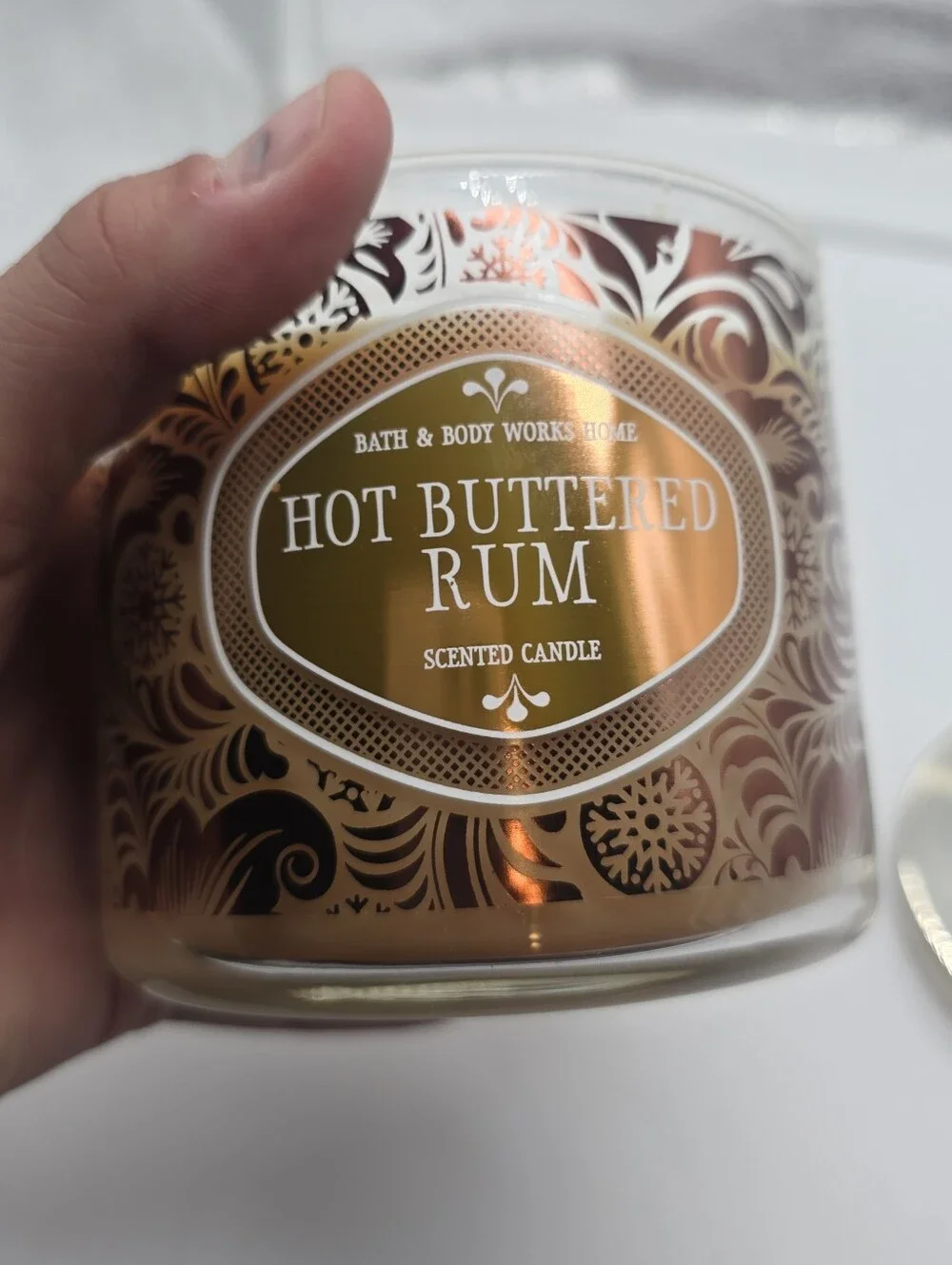 WHITE BARN 3-Wick Scented Bath & Body Works Candle HOT BUTTERED RUM 14.5 oz NEW - Picture 2 of 5